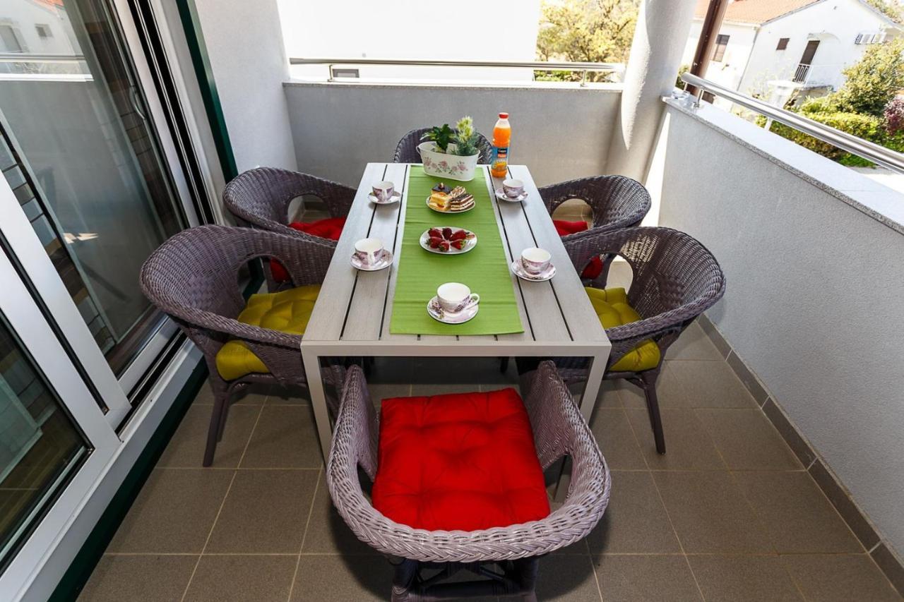 Apartment Adria 3 Malinska Exterior photo
